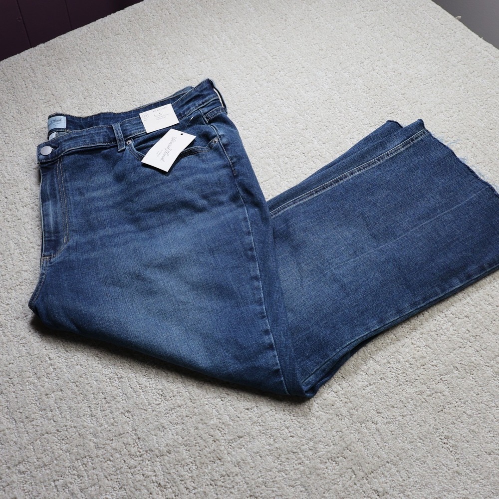 Universal Thread Womens High Rise Kick Flare Jeans Dark Wash Raw Hem Size 28